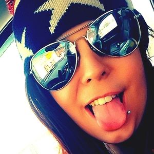 Meet your Posher, Sierra